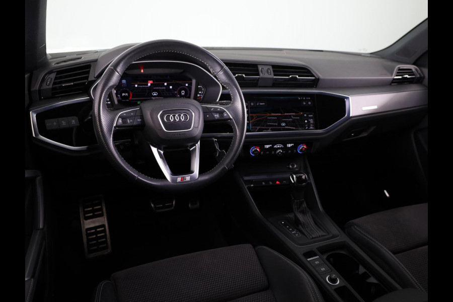 Audi Q3 35 TFSI S Line 150pk | Navigatie | Climatronic | Matrix Led koplampen | Parkeercamera | B&O Audio| Adaptive cruise controle