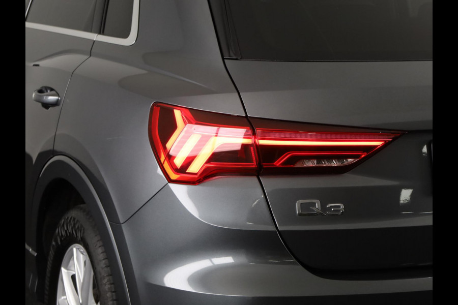 Audi Q3 35 TFSI S Line 150pk | Navigatie | Climatronic | Matrix Led koplampen | Parkeercamera | B&O Audio| Adaptive cruise controle