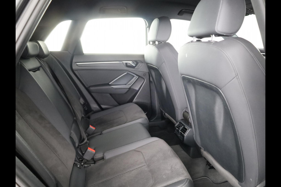 Audi Q3 35 TFSI S Line 150pk | Navigatie | Climatronic | Matrix Led koplampen | Parkeercamera | B&O Audio| Adaptive cruise controle
