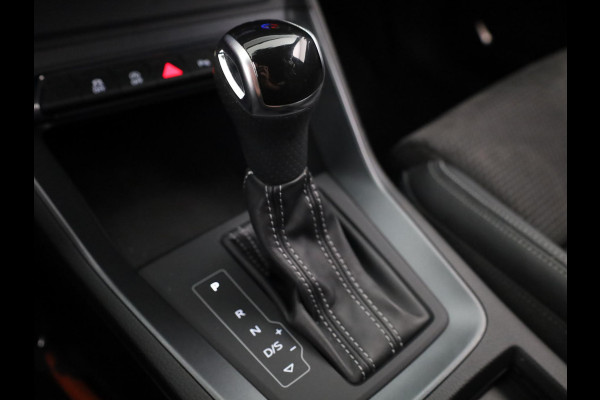 Audi Q3 35 TFSI S Line 150pk | Navigatie | Climatronic | Matrix Led koplampen | Parkeercamera | B&O Audio| Adaptive cruise controle