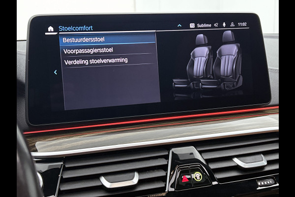 BMW 5 Serie Touring 530e M-Sport / Anniversary / X-Drive / / Harman Kardon / Panoramadak / Massagefunctie / Trekhaak / Leder-Sport / Apk 06-2028