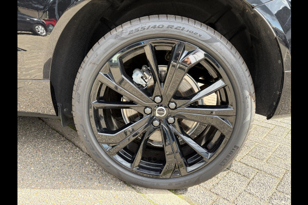 Volvo XC60 2.0 T6 Plug-in hybrid AWD Plus Dark ELEKTRISCHE TREKHAAK| PANO| STOEL + STUURVERWARMING| ACHTERBANK VERWARMD| HEAD-UP DISPLAY| 360 CAMERA| MEMORY STOELEN|
