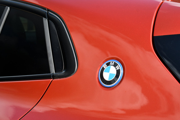 BMW X2 xDrive25e M-Sport | Pano | HUD | Sunset orange | 19 inch | Camera