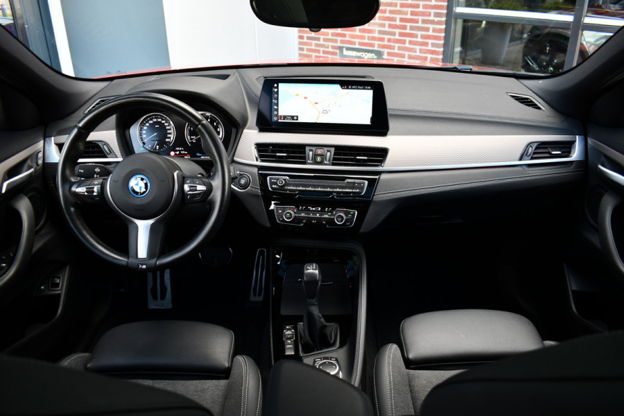 BMW X2 xDrive25e M-Sport | Pano | HUD | Sunset orange | 19 inch | Camera