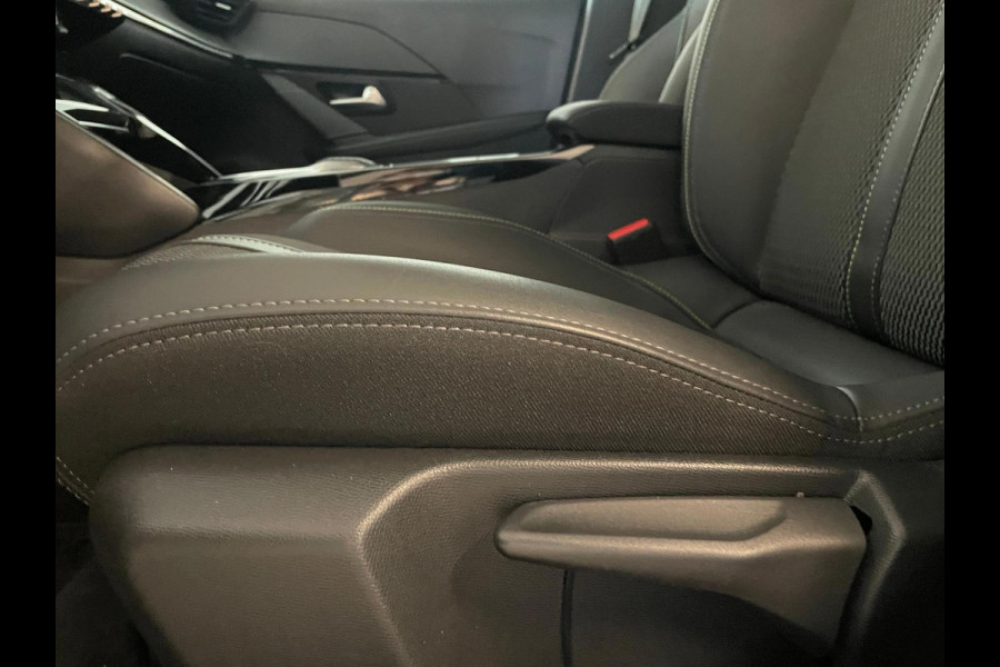 Peugeot 208 1.2 Hybrid 145 e-DCS6 GT AIRCO NAVI CRUISE CAM APPLE CARPLAY LED PRIVACY GLAS ZEER NETTE AUTO