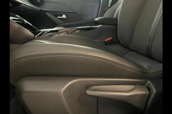 Peugeot 208 1.2 Hybrid 145 e-DCS6 GT AIRCO NAVI CRUISE CAM APPLE CARPLAY LED PRIVACY GLAS ZEER NETTE AUTO