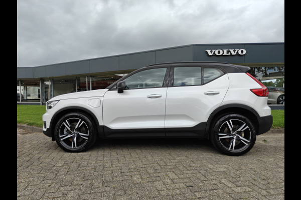 Volvo XC40 T5 262PK Plug-in Hybrid R-Design | BLIS | Pano | H&K | Stoel/stuur Verwarm. | Elektr. stoelen/Kofferklep |