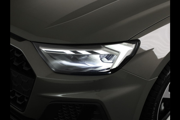 Audi A1 Sportback S edition 25 TFSI 95 pk | Optiekpakket zwart plus | Achteruitrijcamera | Autom. airconditioning 2 zones | Stoelverwarming voorin |