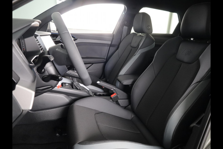 Audi A1 Sportback S edition 25 TFSI 95 pk | Optiekpakket zwart plus | Achteruitrijcamera | Autom. airconditioning 2 zones | Stoelverwarming voorin |