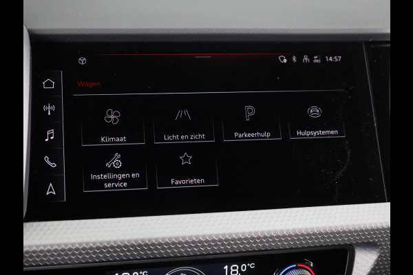 Audi A1 Sportback S edition 25 TFSI 95 pk | Optiekpakket zwart plus | Achteruitrijcamera | Autom. airconditioning 2 zones | Stoelverwarming voorin |