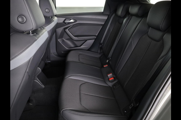 Audi A1 Sportback S edition 25 TFSI 95 pk | Optiekpakket zwart plus | Achteruitrijcamera | Autom. airconditioning 2 zones | Stoelverwarming voorin |