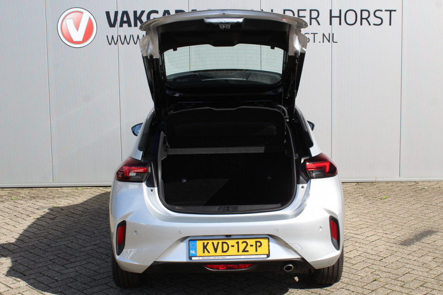 Opel Corsa 1.2-100pk Turbo Ultimate. In nieuwstaat verkerende Opel Corsa ! Autm. airco, cruise cntrl, lane assist, panoramadak, verwarmde stoelen, LM wielen, camera, pdc v+a, navigatie by Apple Carplay/Android auto, metallic, LED verl. etc.