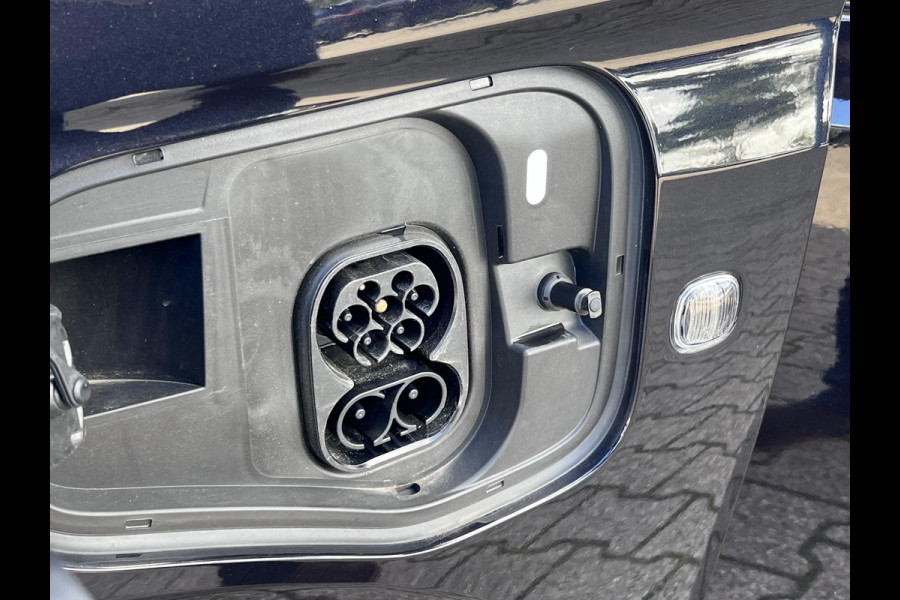 Ford Tourneo Connect 1.5 EcoBoost PHEV L2 Titanium 150pk | Trekhaak | Achteruitrijcamera | Lederen bekleding | Adaptive cruise control
