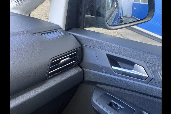 Ford Tourneo Connect 1.5 EcoBoost PHEV L2 Titanium 150pk | Trekhaak | Achteruitrijcamera | Lederen bekleding | Adaptive cruise control