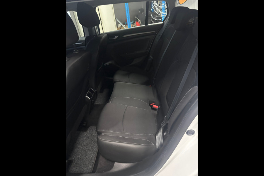 Renault Mégane Estate 1.0 TCe Navi | Clima | Cruise | PDC