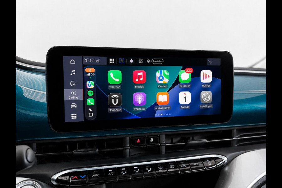 Fiat 500E 42 kWh Navigatie by Apple Carplay Android Auto camera Parkeersensoren rondom Dodehoekdetectie Cruise Control Stoelverwarming Keyless Entry Climate Control