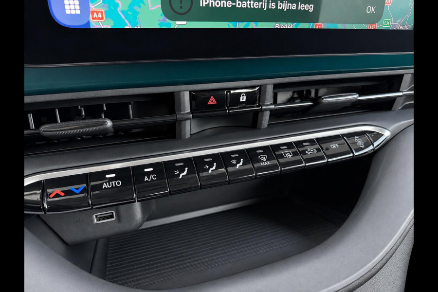 Fiat 500E 42 kWh Navigatie by Apple Carplay Android Auto camera Parkeersensoren rondom Dodehoekdetectie Cruise Control Stoelverwarming Keyless Entry Climate Control