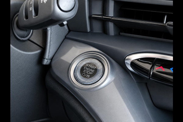 Fiat 500E 42 kWh Navigatie by Apple Carplay Android Auto camera Parkeersensoren rondom Dodehoekdetectie Cruise Control Stoelverwarming Keyless Entry Climate Control