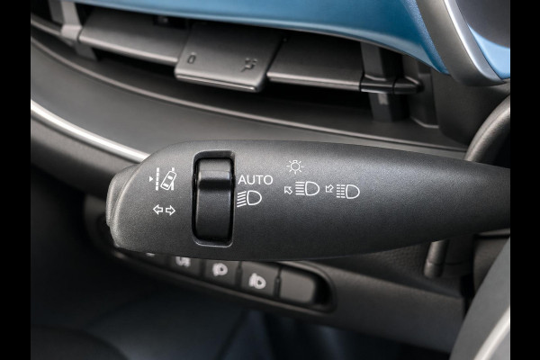 Fiat 500E 42 kWh Navigatie by Apple Carplay Android Auto camera Parkeersensoren rondom Dodehoekdetectie Cruise Control Stoelverwarming Keyless Entry Climate Control