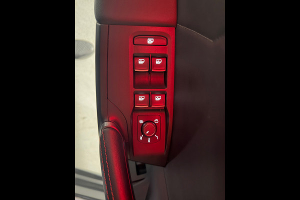 CUPRA Leon 1.4 e-Hybrid VZ Business CRUISECONTROL|AMBIENT|APPLE CARPLAY/ANDROID|MATRIX|