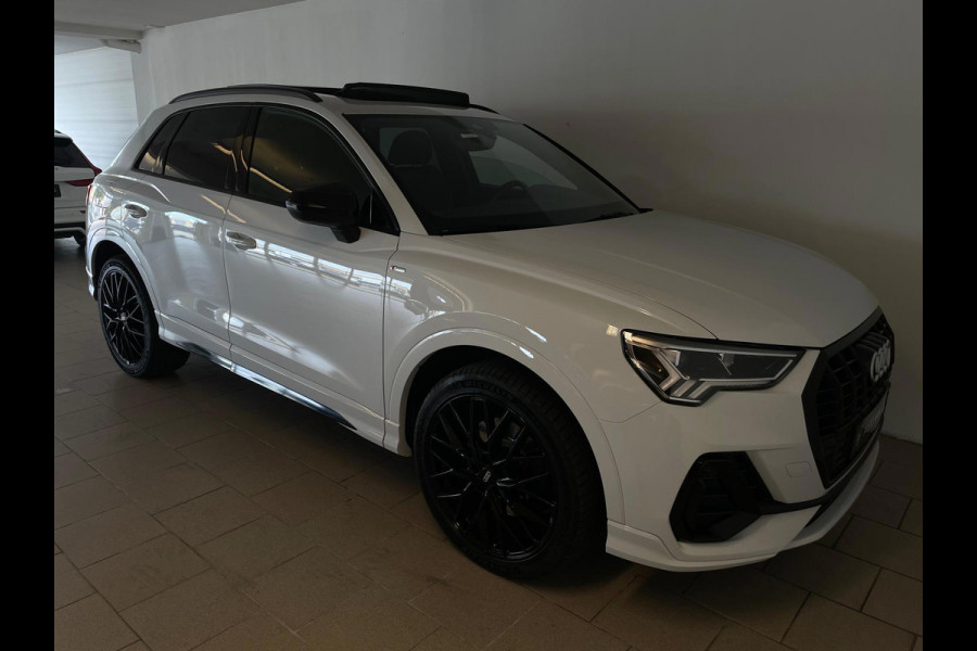 Audi Q3 45 TFSI e edition 245PK S-LINE AIRCO NAVI CRUISE PANO 20 INCH VELG STOELVERW NIEUWSTAAT
