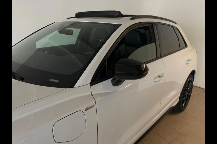 Audi Q3 45 TFSI e edition 245PK S-LINE AIRCO NAVI CRUISE PANO 20 INCH VELG STOELVERW NIEUWSTAAT