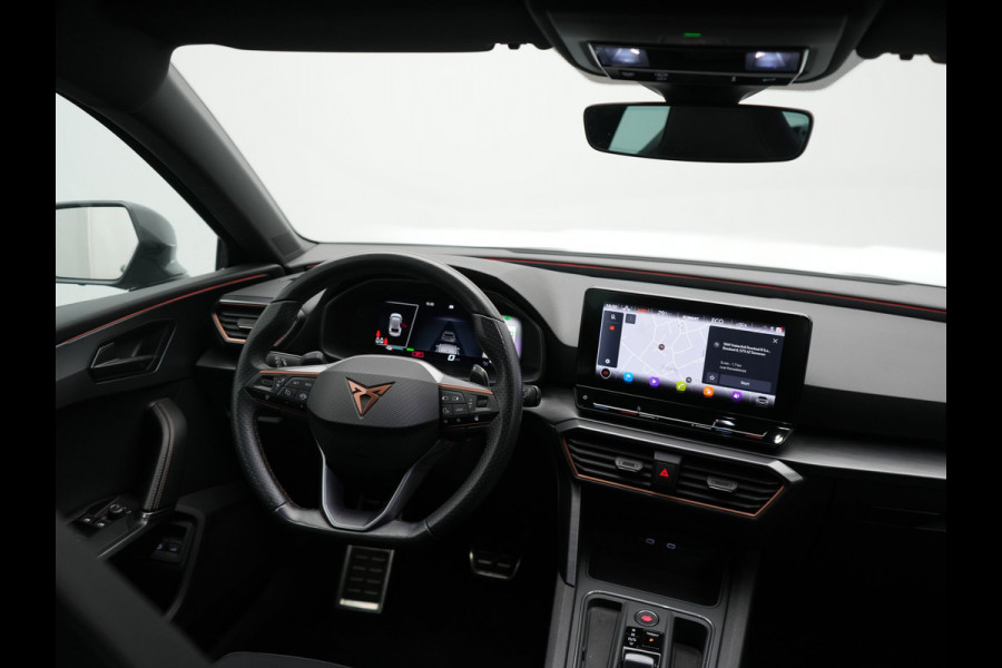 CUPRA Leon Sportstourer 1.4 e-Hybrid PHEV 245pk Dealer O.H | Trekhaak | Adaptive Cruise | Sportstoelen & Stuur Verwarmd | Apple Carplay | Sfeerverlichting | Keyless | Virtual | Navigatie | DAB | 19"L.M |
