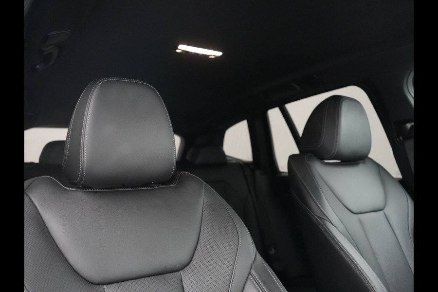 BMW X3 xDrive30e M Sport PHEV 293pk Dealer O.H | Trekhaak Af Fabriek | Camera | Cruise Control | Lederen Sportstoelen Verwarmd | Sfeerverlichting | Apple Carplay | Navigatie | Virtual | DAB | 19"L.M | Plug In Hybrid |