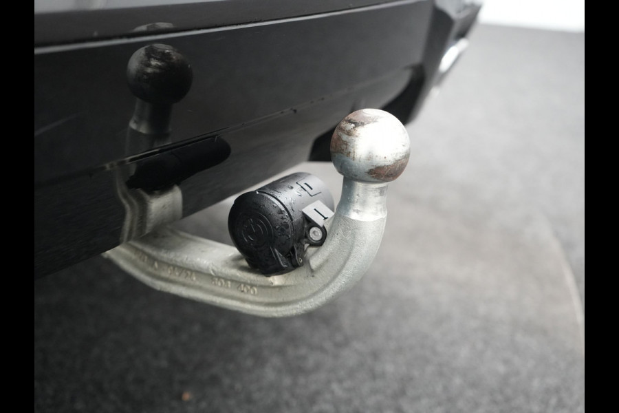 BMW X3 xDrive30e M Sport PHEV 293pk Dealer O.H | Trekhaak Af Fabriek | Camera | Cruise Control | Lederen Sportstoelen Verwarmd | Sfeerverlichting | Apple Carplay | Navigatie | Virtual | DAB | 19"L.M | Plug In Hybrid |