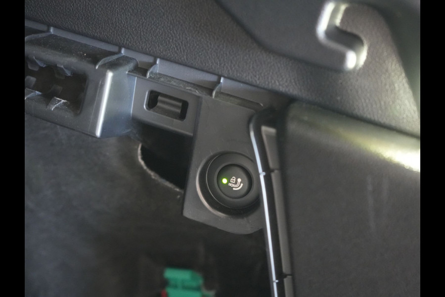 BMW X3 xDrive30e M Sport PHEV 293pk Dealer O.H | Trekhaak Af Fabriek | Camera | Cruise Control | Lederen Sportstoelen Verwarmd | Sfeerverlichting | Apple Carplay | Navigatie | Virtual | DAB | 19"L.M | Plug In Hybrid |