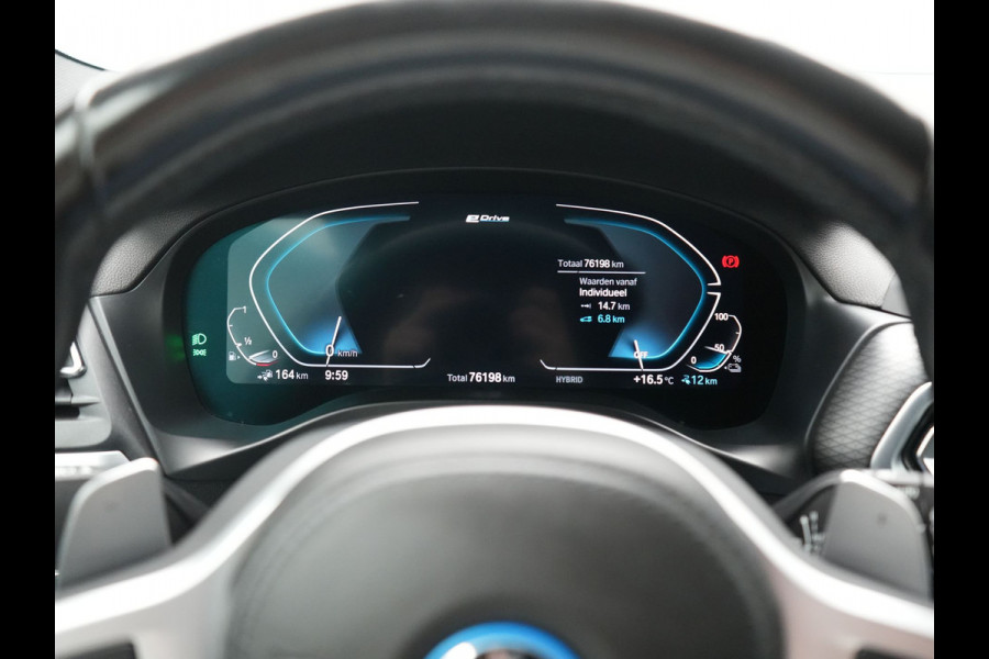 BMW X3 xDrive30e M Sport PHEV 293pk Dealer O.H | Trekhaak Af Fabriek | Camera | Cruise Control | Lederen Sportstoelen Verwarmd | Sfeerverlichting | Apple Carplay | Navigatie | Virtual | DAB | 19"L.M | Plug In Hybrid |