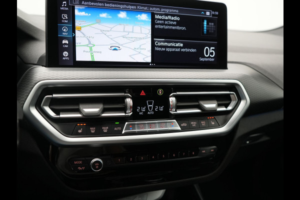 BMW X3 xDrive30e M Sport PHEV 293pk Dealer O.H | Trekhaak Af Fabriek | Camera | Cruise Control | Lederen Sportstoelen Verwarmd | Sfeerverlichting | Apple Carplay | Navigatie | Virtual | DAB | 19"L.M | Plug In Hybrid |