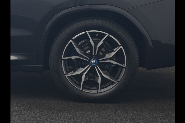 BMW X3 xDrive30e M Sport PHEV 293pk Dealer O.H | Trekhaak Af Fabriek | Camera | Cruise Control | Lederen Sportstoelen Verwarmd | Sfeerverlichting | Apple Carplay | Navigatie | Virtual | DAB | 19"L.M | Plug In Hybrid |