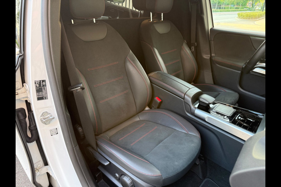 Mercedes-Benz GLB 200 d / Grijs kenteken / AMG Line