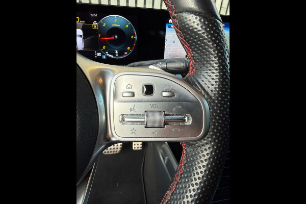 Mercedes-Benz GLB 200 d / Grijs kenteken / AMG Line