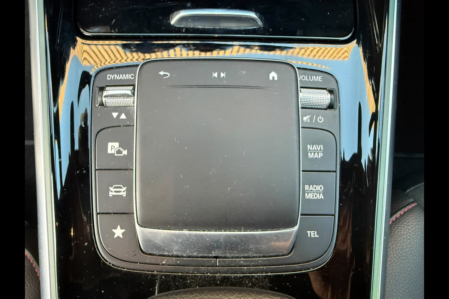 Mercedes-Benz GLB 200 d / Grijs kenteken / AMG Line