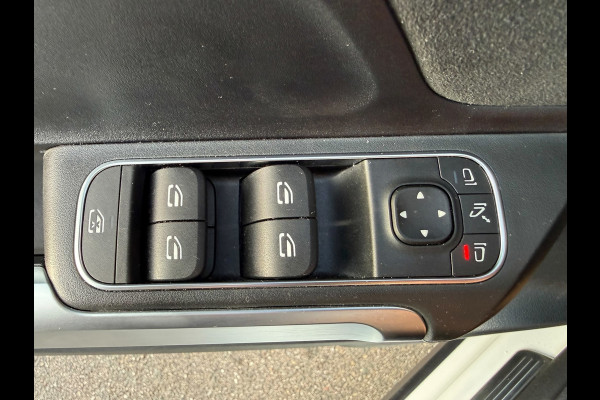 Mercedes-Benz GLB 200 d / Grijs kenteken / AMG Line