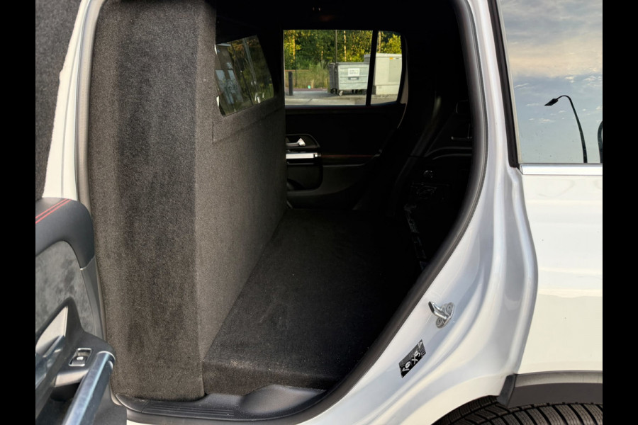 Mercedes-Benz GLB 200 d / Grijs kenteken / AMG Line