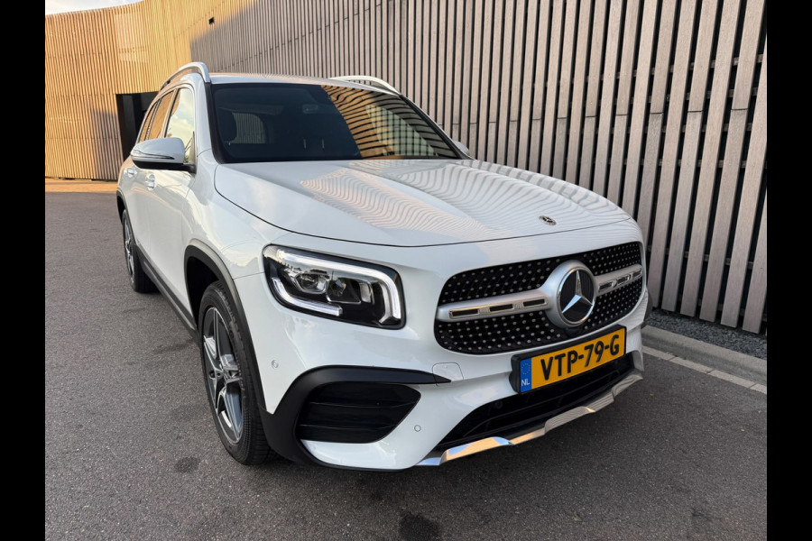 Mercedes-Benz GLB 200 d / Grijs kenteken / AMG Line