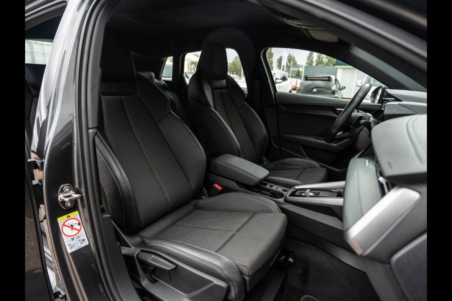 Audi A3 Sportback 40 TFSIe S-Line | Carplay | S-Sportstoelen | 18" LMV | LED