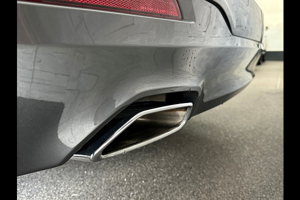 BMW 5 Serie Touring 520i M-Sport Volledig Individual | Nappa | Comfortseats | Panodak | Trekhaak 2000kg | Adapt. Led | Luchtvering niveauregeling | Display Key | Camera | Memory | 19" | Nav. Proffesional | Alarm | NL-Auto | Dealer OH | NAP | Full Service - Rijklaarprijs.