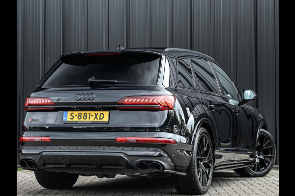 Audi Q7 4.0 TFSI SQ7 quattro Panoramadak | Keramische Remmen | Alcantara Hemel | Carbon Interieur | B&O | HUD | Luchtvering | Stoelverwarming V+A | Camera | Ambiance Interieur | Stuurverwarming | Achterasbesturing |