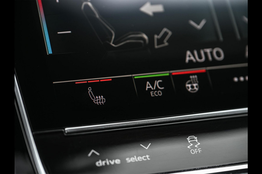 Audi Q7 4.0 TFSI SQ7 quattro Panoramadak | Keramische Remmen | Alcantara Hemel | Carbon Interieur | B&O | HUD | Luchtvering | Stoelverwarming V+A | Camera | Ambiance Interieur | Stuurverwarming | Achterasbesturing |
