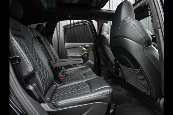 Audi Q7 4.0 TFSI SQ7 quattro Panoramadak | Keramische Remmen | Alcantara Hemel | Carbon Interieur | B&O | HUD | Luchtvering | Stoelverwarming V+A | Camera | Ambiance Interieur | Stuurverwarming | Achterasbesturing |