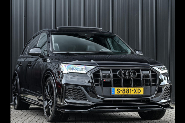 Audi Q7 4.0 TFSI SQ7 quattro Panoramadak | Keramische Remmen | Alcantara Hemel | Carbon Interieur | B&O | HUD | Luchtvering | Stoelverwarming V+A | Camera | Ambiance Interieur | Stuurverwarming | Achterasbesturing |