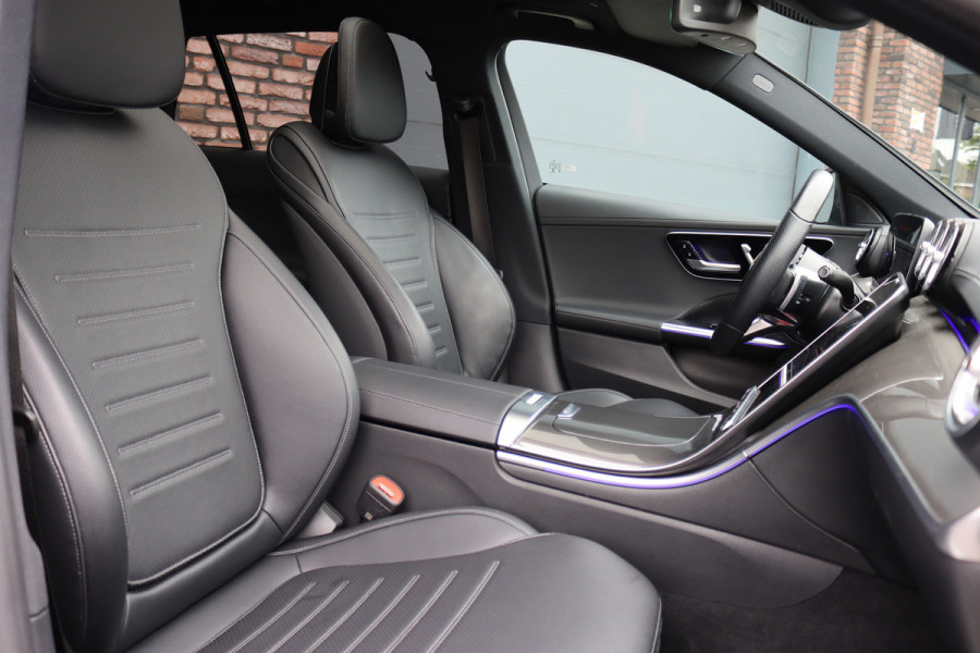 Mercedes-Benz C-Klasse Estate 300 e AMG Line | Panoramadak | Burmester | Distronic | Memory | Leder | Trekhaak | Digital Light | HUD | Surround Camera |
