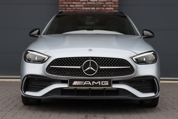 Mercedes-Benz C-Klasse Estate 300 e AMG Line | Panoramadak | Burmester | Distronic | Memory | Leder | Trekhaak | Digital Light | HUD | Surround Camera |
