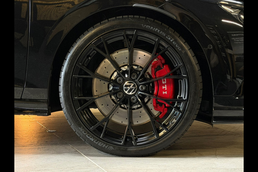 Volkswagen Golf 2.0 TSI GTI CLUBSPORT |BTW|PANO|AKRA|H&K|HuD|LEDER|MEMORY|IQ LIGHTS|BLINDSPOT|SFEERVERLICHTING|NURBURGRING|BOMVOL!