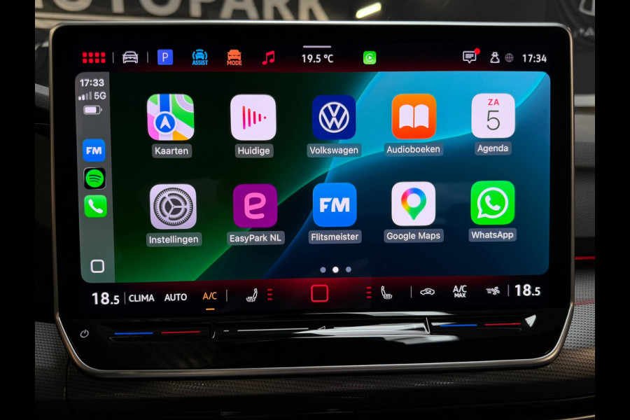 Volkswagen Golf 1.5 eTSI 50 Jahre|PANO|MASSAGE|HuD|MEMORY|IQ LIGHTS|KEYLESS|ACC|FABRIEKSGARANTI|CARPLAY|SFEERVERLICHTING|BOMVOL!