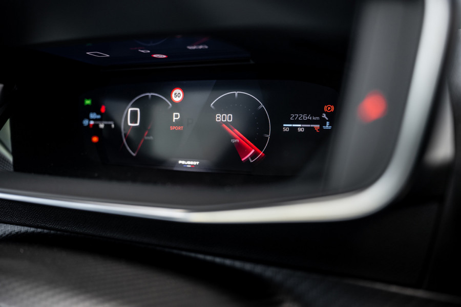 Peugeot 2008 1.2 GT /Pano/360/Massage/Carplay